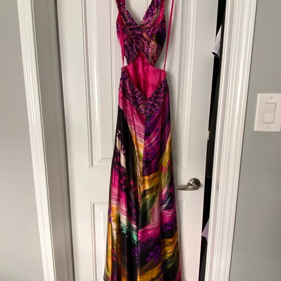 Prom Dress - Picture 3 of 5